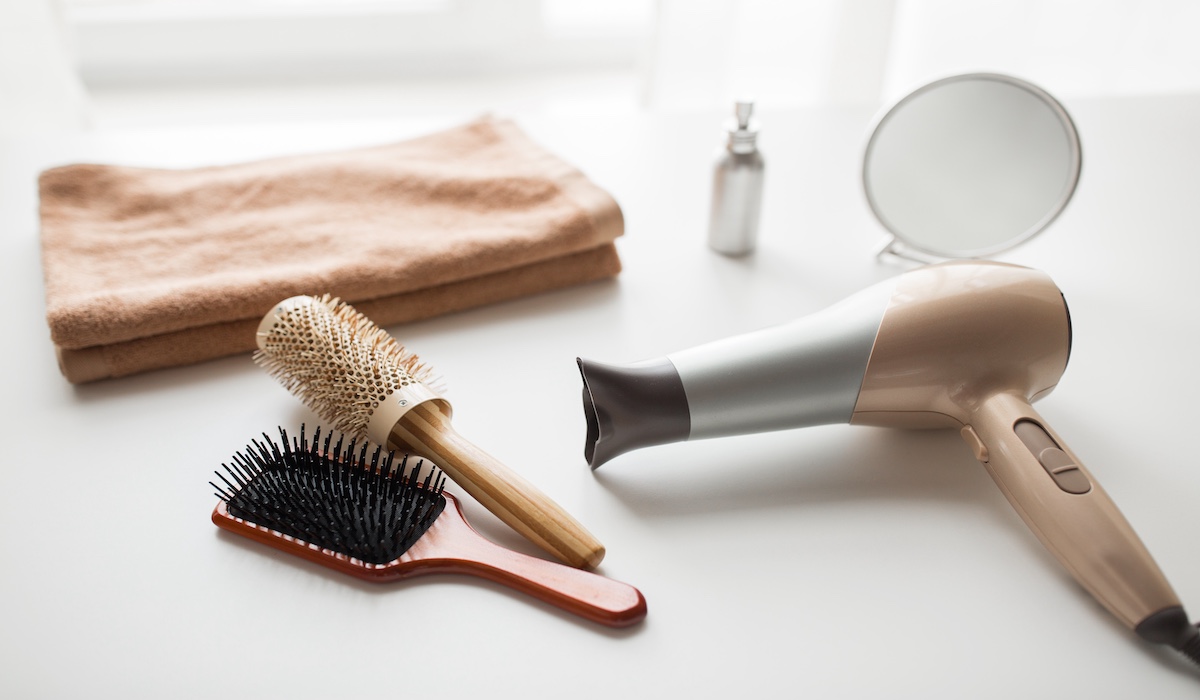 ヘアアイロンを使った後のウィッグのケア方法